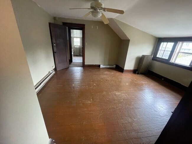 Building Photo - x2120/2122 Renrock Road