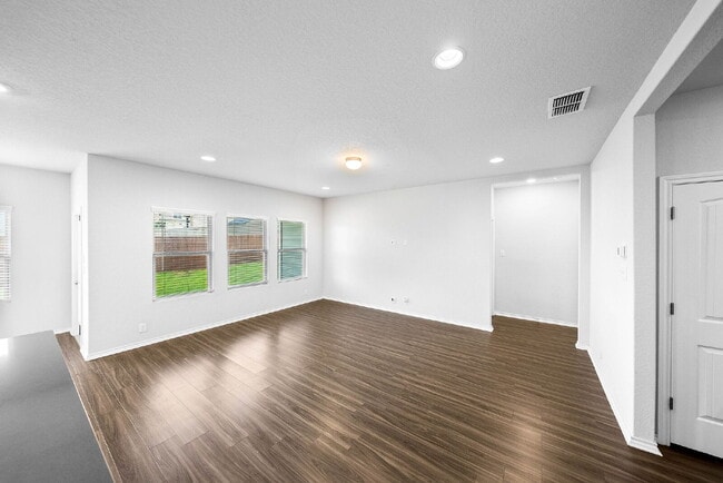 Building Photo - 6723 Shiraz Wy