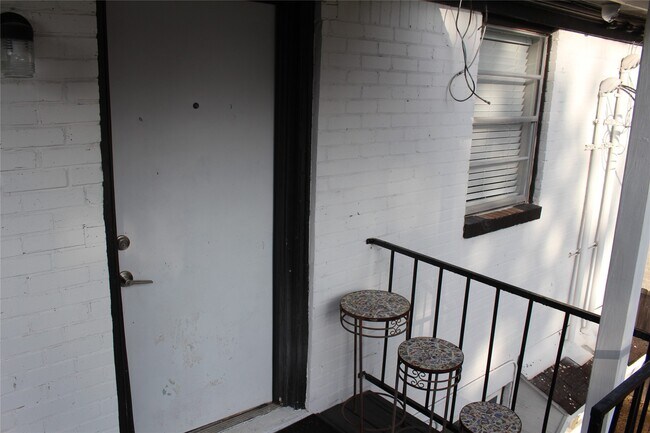 Building Photo - 2614 Cleburne St