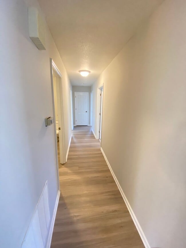 Building Photo - 3bed/2bath house on large lot with garage, Minutes from Hwy 73 and I-85, Close to Concord