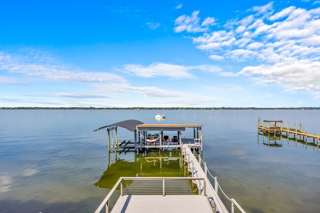 Building Photo - 2175 S Tropical Trail