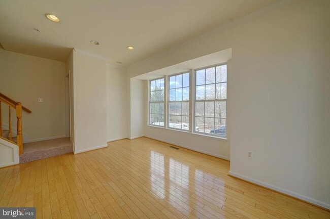 Building Photo - 9521 Woodyard Cir