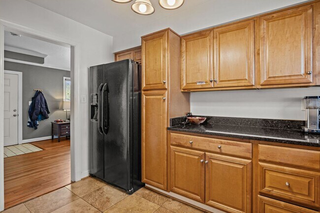 Building Photo - Quiet 3-Bedroom Home with Spacious Garage – Convenient Chesapeake Location