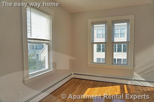 Building Photo - 2 Ivaloo St