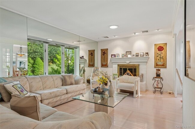 Building Photo - 35 Halsey Rd