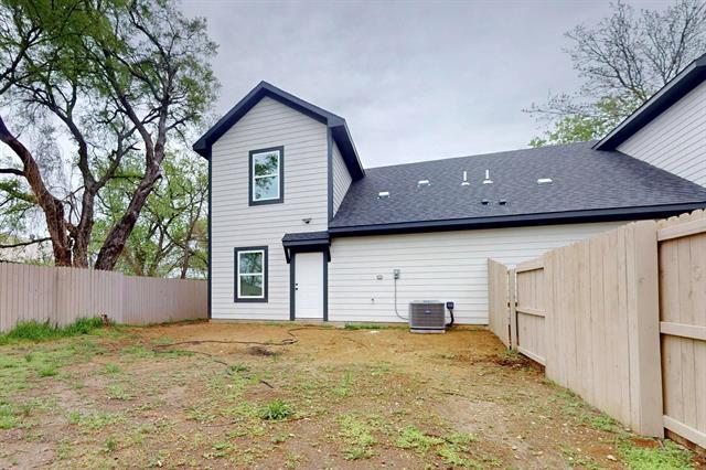 Building Photo - 1213 Mill St