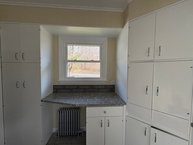 Building Photo - 150 W Wrentham Rd