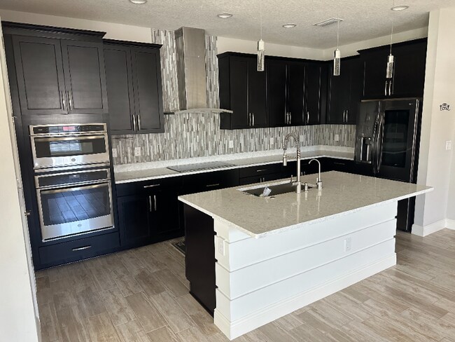 Building Photo - 12820 Satin Lily Dr