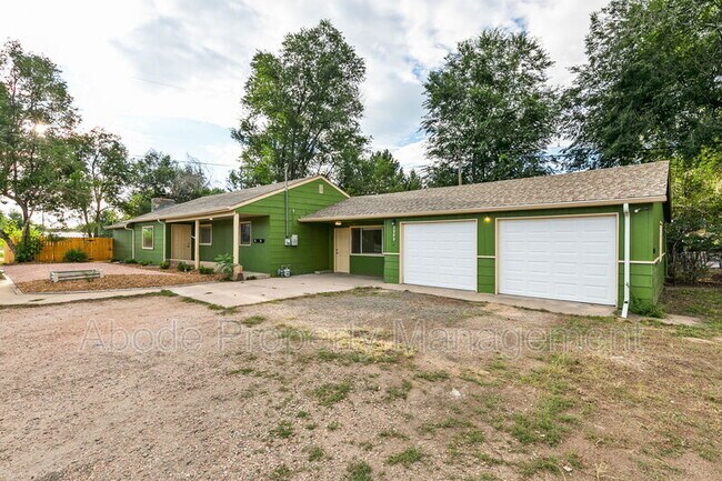 Building Photo - 3303 W County Rd 54G