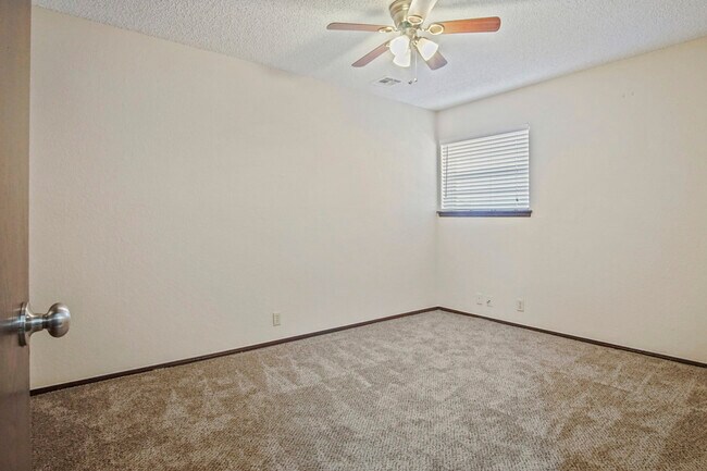 Building Photo - 3617 Wynn Cir