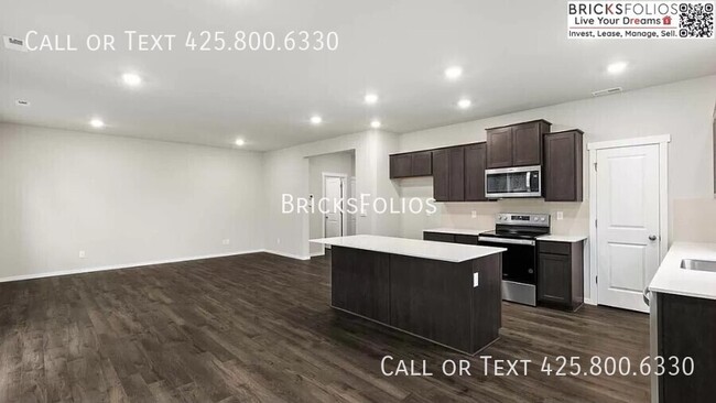 Building Photo - 18726 Lipoma Pl E