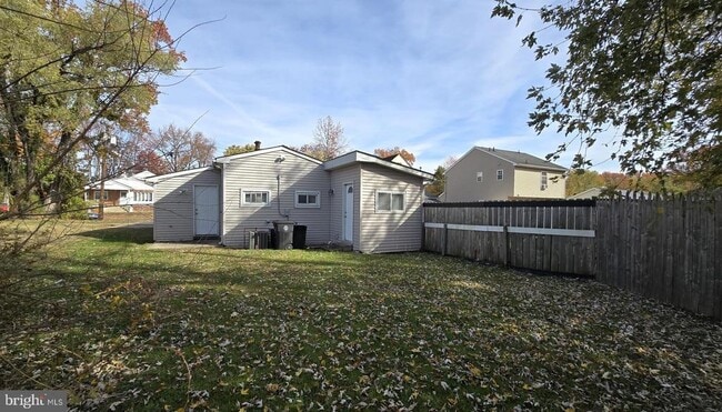 Building Photo - 9 Magnolia St