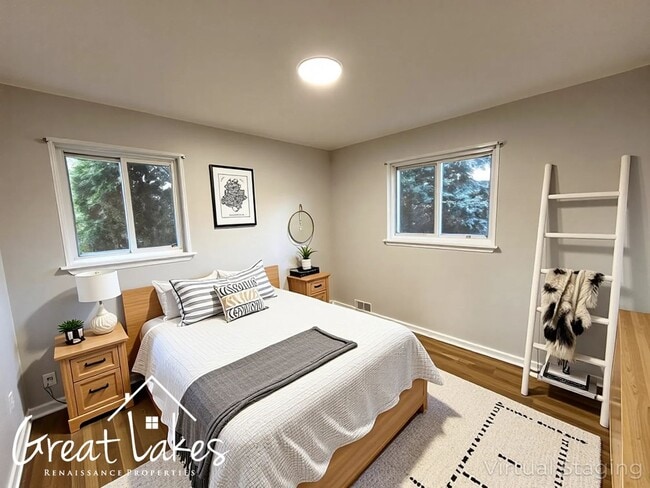 Building Photo - Cozy 3 Bedroom 1 Bathroom now available fo...