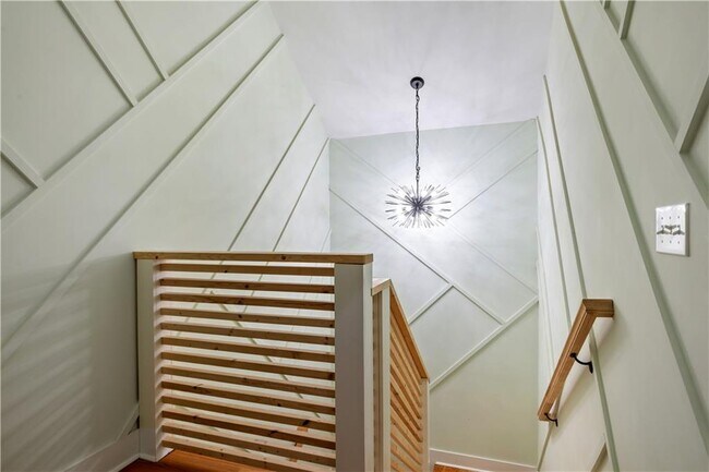 Building Photo - 1393 Glenwood Ave SE