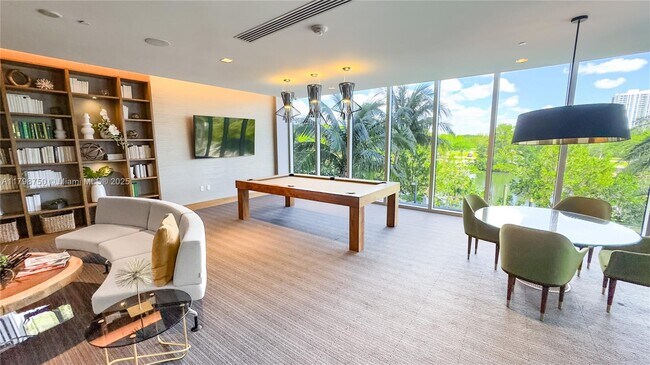 Building Photo - 16385 Biscayne Blvd
