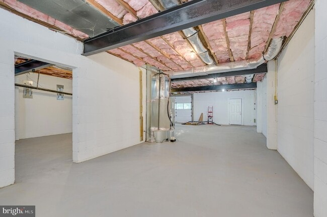 Building Photo - 9708 Martinsburg Rd