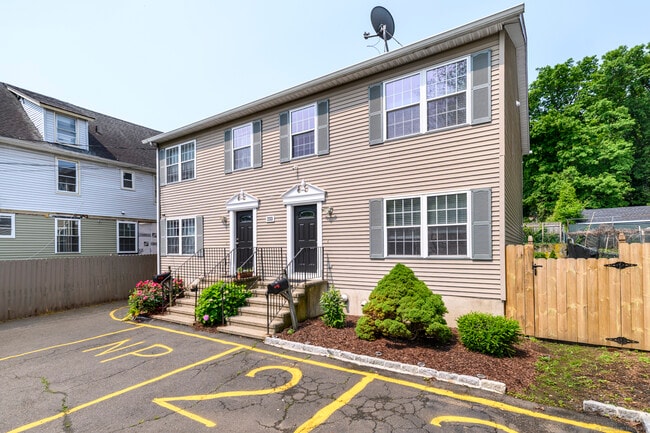 Primary Photo - 233 Fairfield Ave