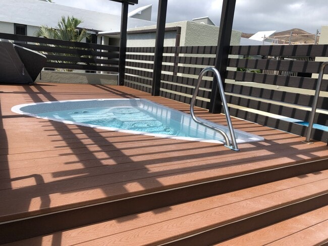 Building Photo - Windward Cove in Kailua