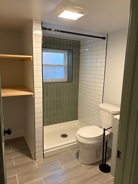 Bathroom - 4912 N Mason Ave