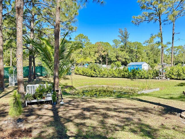 Building Photo - 13619 57th Pl N