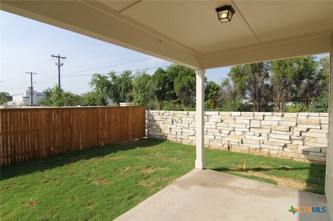 Building Photo - 712 Gristmill Dr