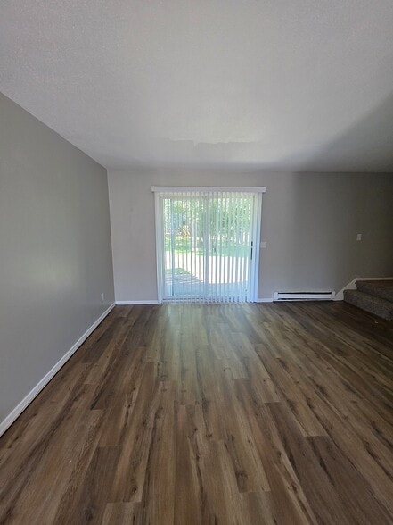 Building Photo - 333 Odanah Ave