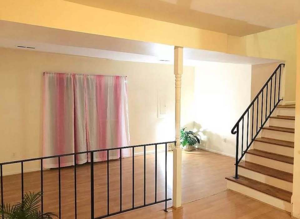 Building Photo - 1927 Fort Monroe Ct