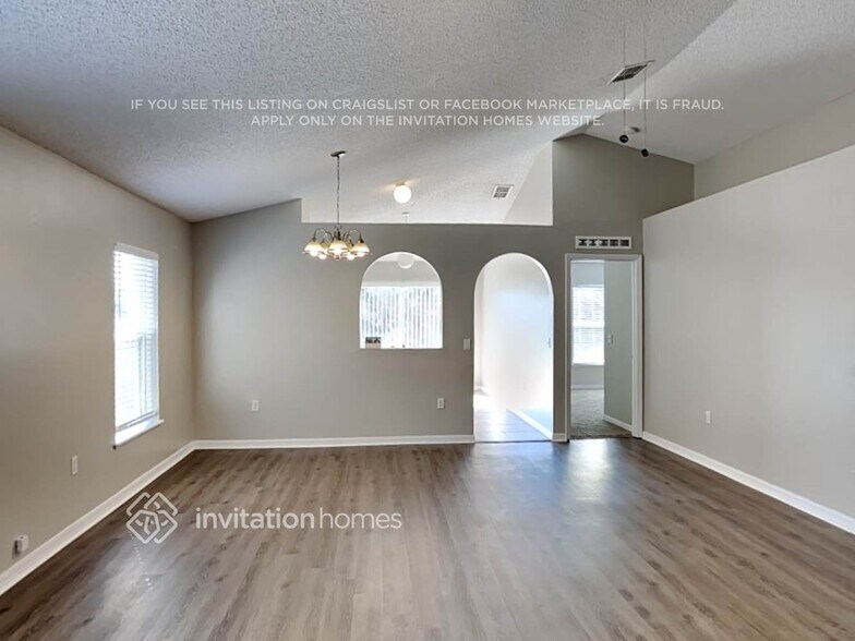 Building Photo - 17032 Holmby Ct