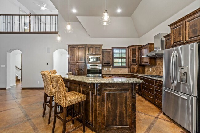 Building Photo - 3744 W Biddison St