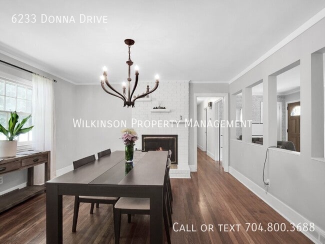 Building Photo - 6233 Donna Dr