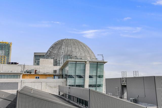 Building Photo - 321 Tenth Ave