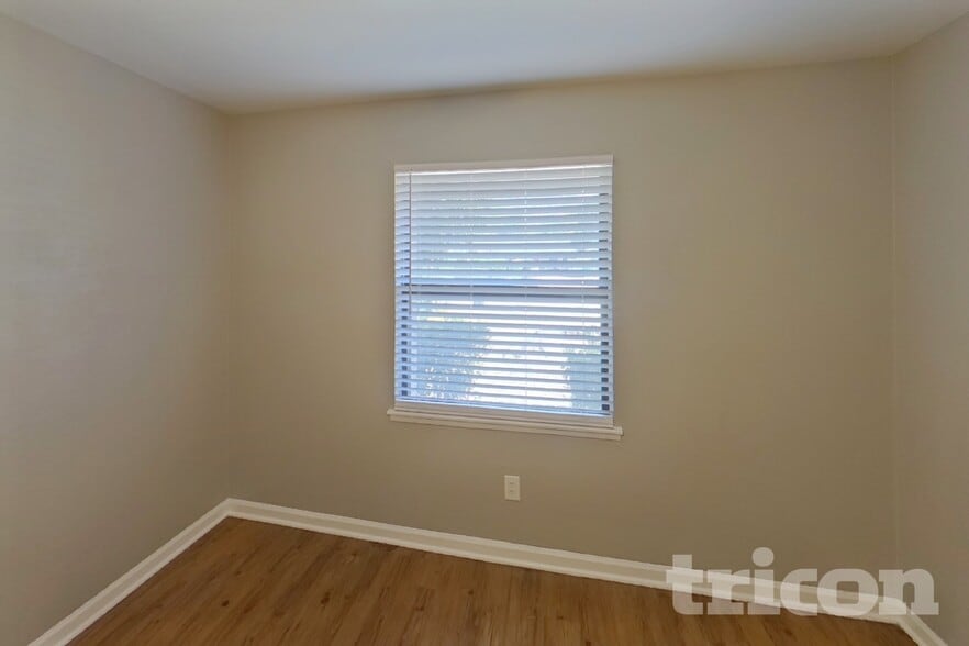 Building Photo - 333 Clearfield Dr