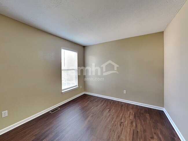 Building Photo - 5490 Appaloosa Cir