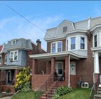 Building Photo - 712 W 28th St