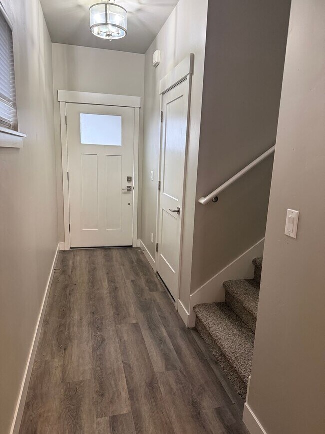 Building Photo - ree20124