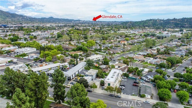 Building Photo - 1318 W Olive Ave