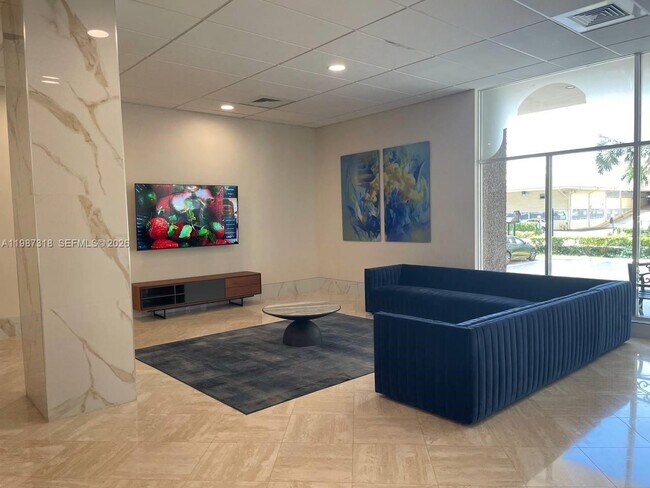 Building Photo - 250 174th St