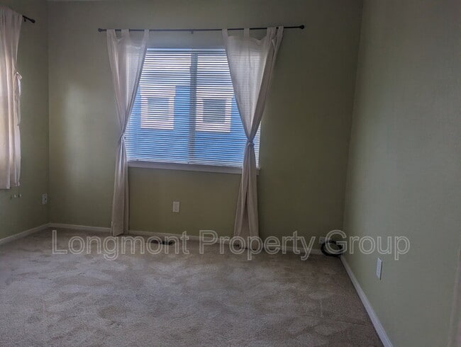 Building Photo - 746 Arrowwood Street