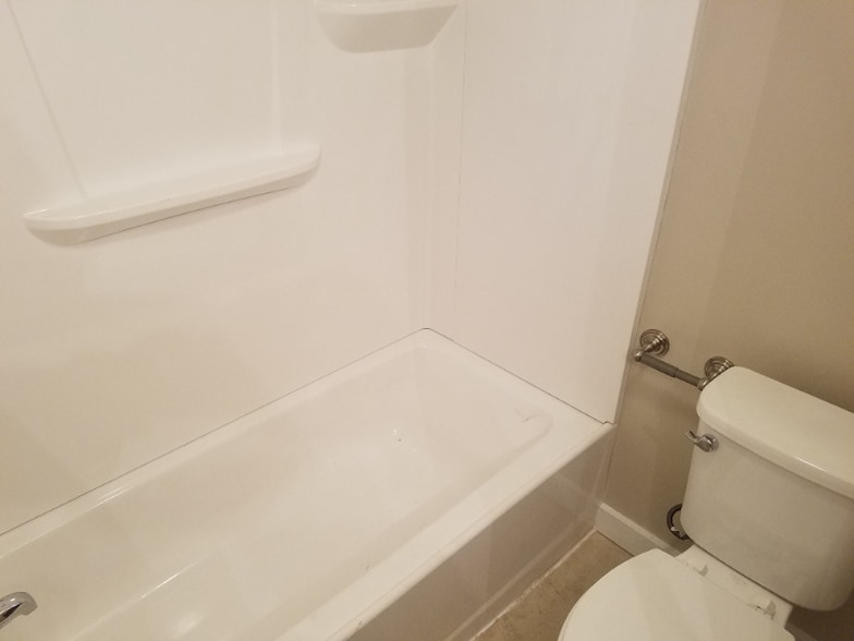 Building Photo - 68 Pearl St