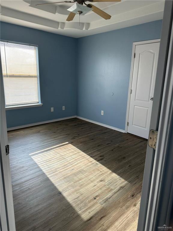 Building Photo - 1503 W Kiwi Ave