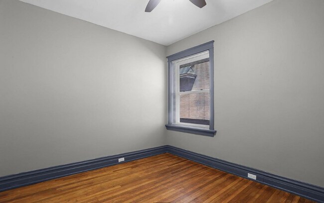 Building Photo - 4040 Shreve Ave