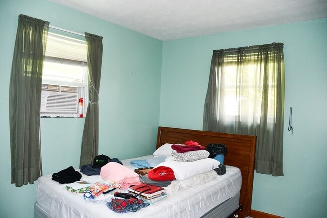 Building Photo - 1912 Virginia Ave