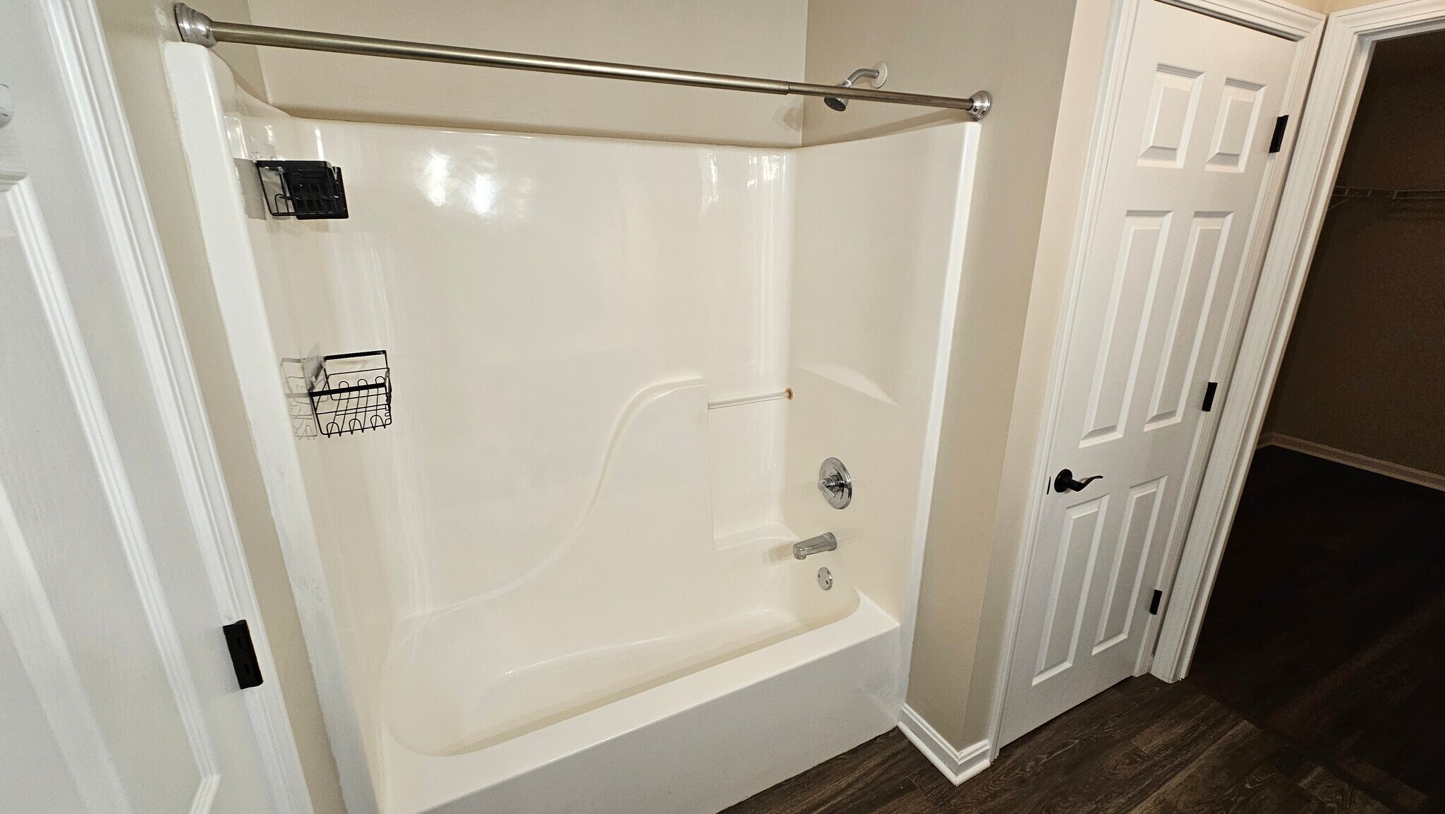 Primary Bath - 5411 Skeffington Way