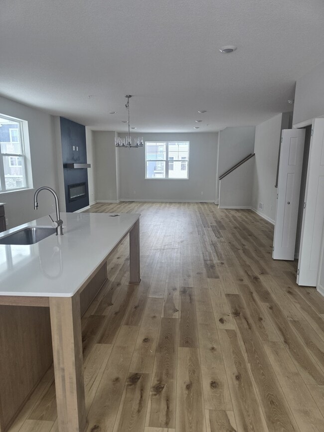 Building Photo - 8652 Kenyon Ct NE