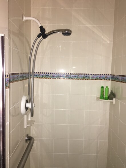 Building Photo - 2409 Manchester Rd