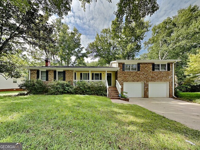 Building Photo - 6471 Chickasaw Dr