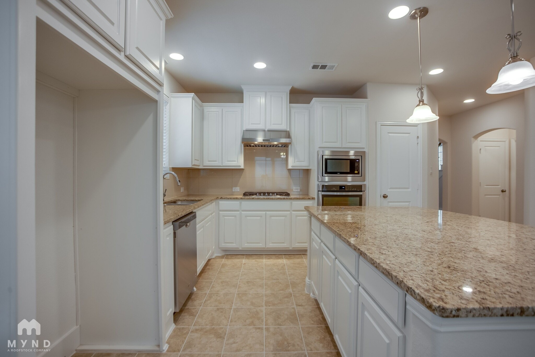 Building Photo - 116 Knight of Realm Blvd