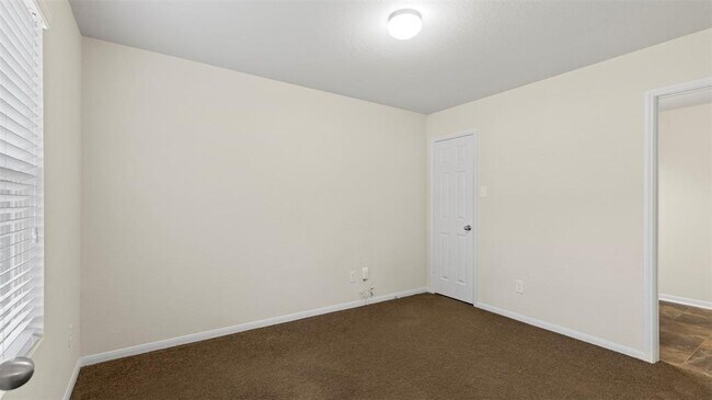 Building Photo - 18414 W Hardy Rd