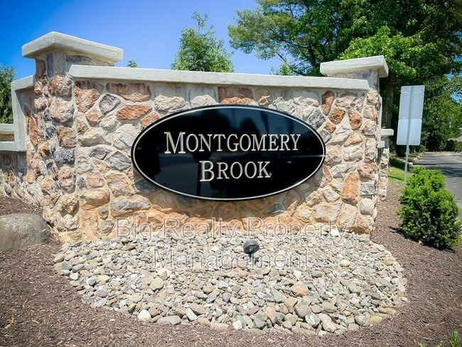 Building Photo - 1116 Foxmeadow Dr