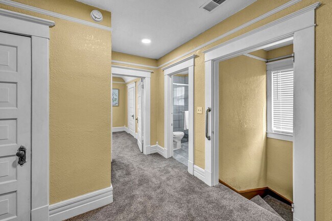Building Photo - FULLY FURNISHED & BEAUTIFULLY REMODELED CLASSIC HOME NEAR UNR WITH UNBEATABLE I-80 ACCESS